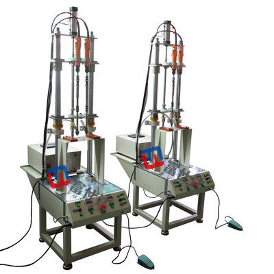 臺(tái)燈自動(dòng)鎖螺絲機(jī) 臺(tái)燈自動(dòng)鎖螺絲機(jī)